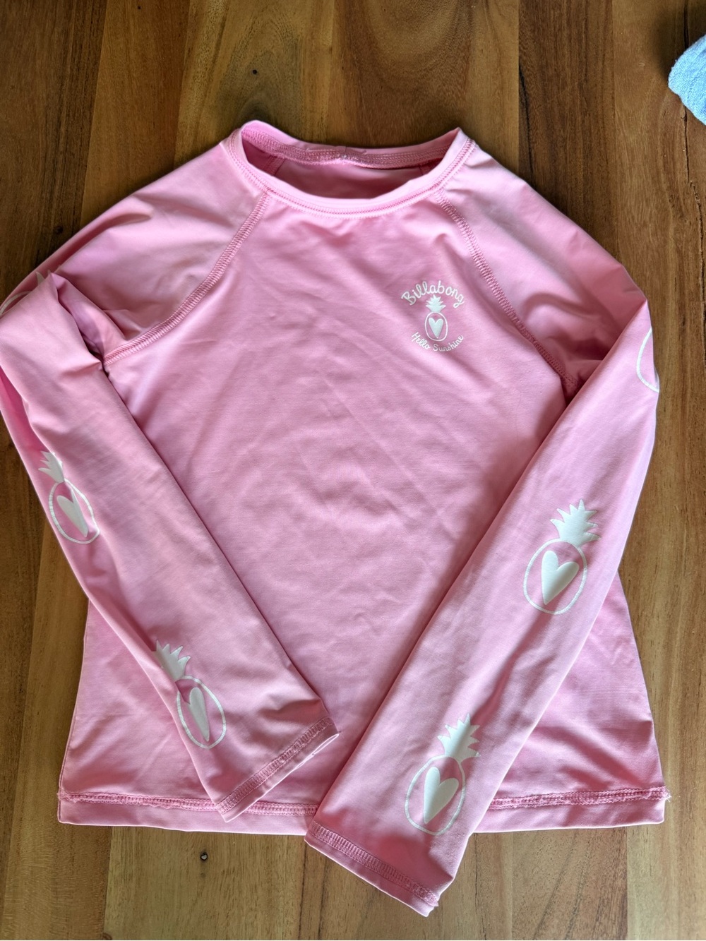 Billabong Pink Heart Pineapple Long-Sleeve Rash Guard girls size 8/10
